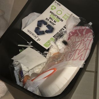 Fairfield by Marriott Inn & Suites Alexandria - Came back to this BEWARE THEY DON'T CLEAN ROOMS BUT DON'T SAY THAT WHEN YOU CHECK IN - Hotels Near Me - Alexandria, Louisiana