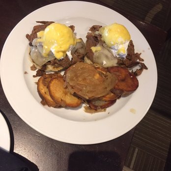Barrett's Grill - Day Starter Benedict - New American Near Me - Hunt Valley, Maryland