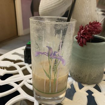 Cafe Renis - Iced caramel Latte - Coffee & Tea Near Me - Astoria, New York