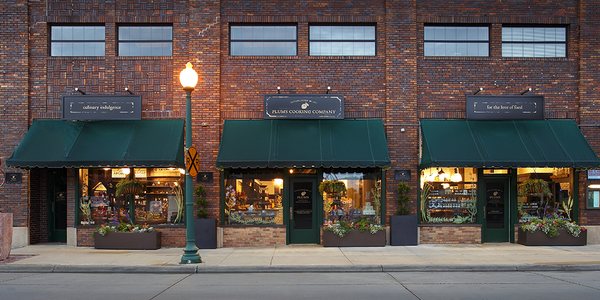 Plum's Cooking Company by null