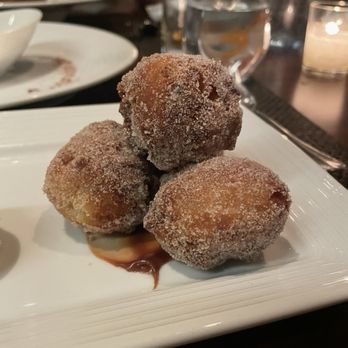 Arethusa al tavolo - Beignets - New American Near Me - Bantam, Connecticut