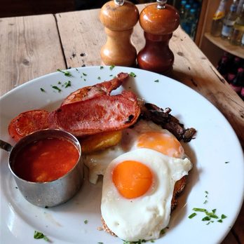 Café Phillies - Full English, of course! - Cafes Near Me - London, XGL Café Phillies - Full English, of course! - Cafes Near Me - London, XGL