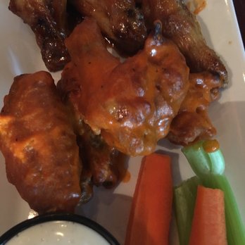 Vaughan's Pub - Wednesday.  50 cent wings.   BBQ and Buffalo - Sports Bars Near Me - Chicago, Illinois