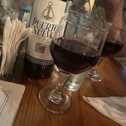 El Sol y la Luna - Great wine selection