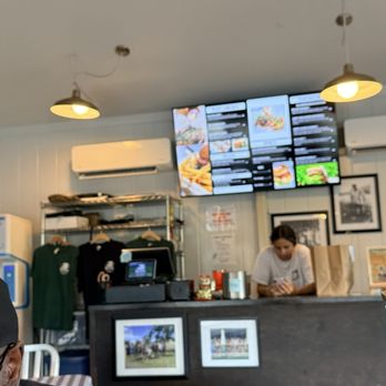 Big Nick’s - Ordering area - Burgers Near Me - Hanalei, Hawaii Big Nick’s - Ordering area - Burgers Near Me - Hanalei, Hawaii