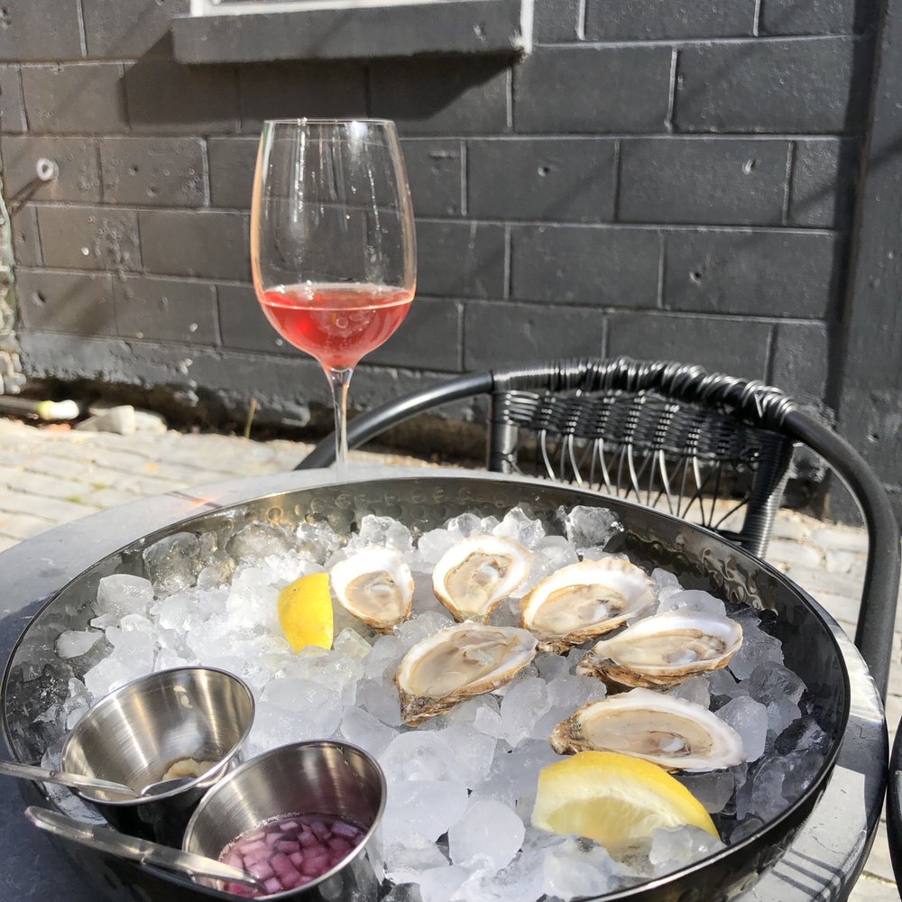 The Annex - Oysters and rosé - Cafes Near Me - Toronto, Ontario The Annex - Oysters and rosé - Cafes Near Me - Toronto, Ontario