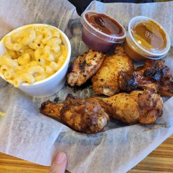 AJ's Tex-Mex & BBQ - Smoked wings special