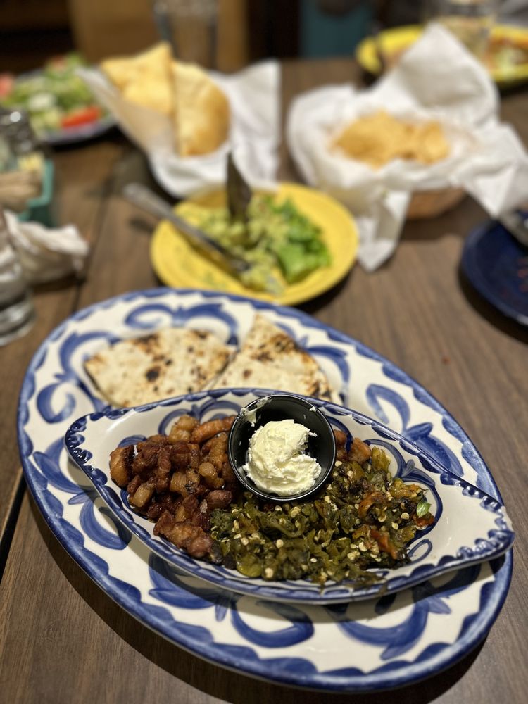 El Pinto Restaurant