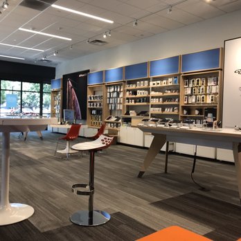 AT&T Store - Inside - Mobile Phones Near Me - Sacramento, California AT&T Store - Inside - Mobile Phones Near Me - Sacramento, California
