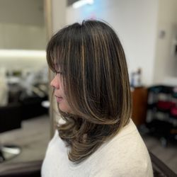 Mauve Hair - Hair cut with layers
