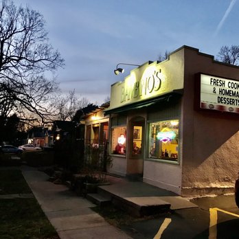 Bambinos Cafe on Delmar - Cute little place sitting smack in the middle of a residential neighborhood. - Italian Near Me - Springfield, Missouri Bambinos Cafe on Delmar - Cute little place sitting smack in the middle of a residential neighborhood. - Italian Near Me - Springfield, Missouri