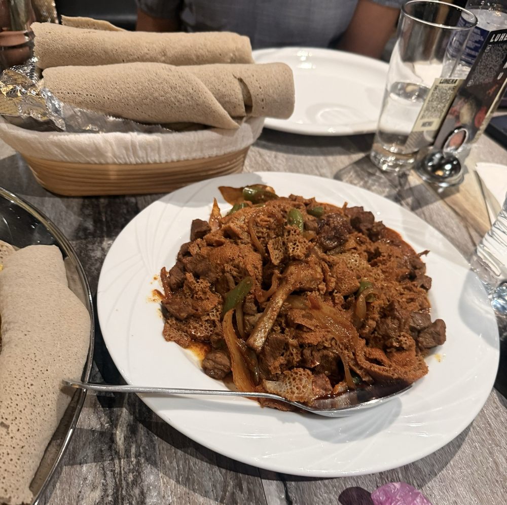 Luhena Restaurant and Bar