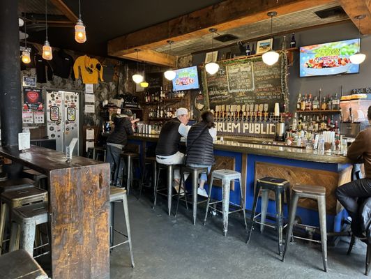 Harlem Public by null