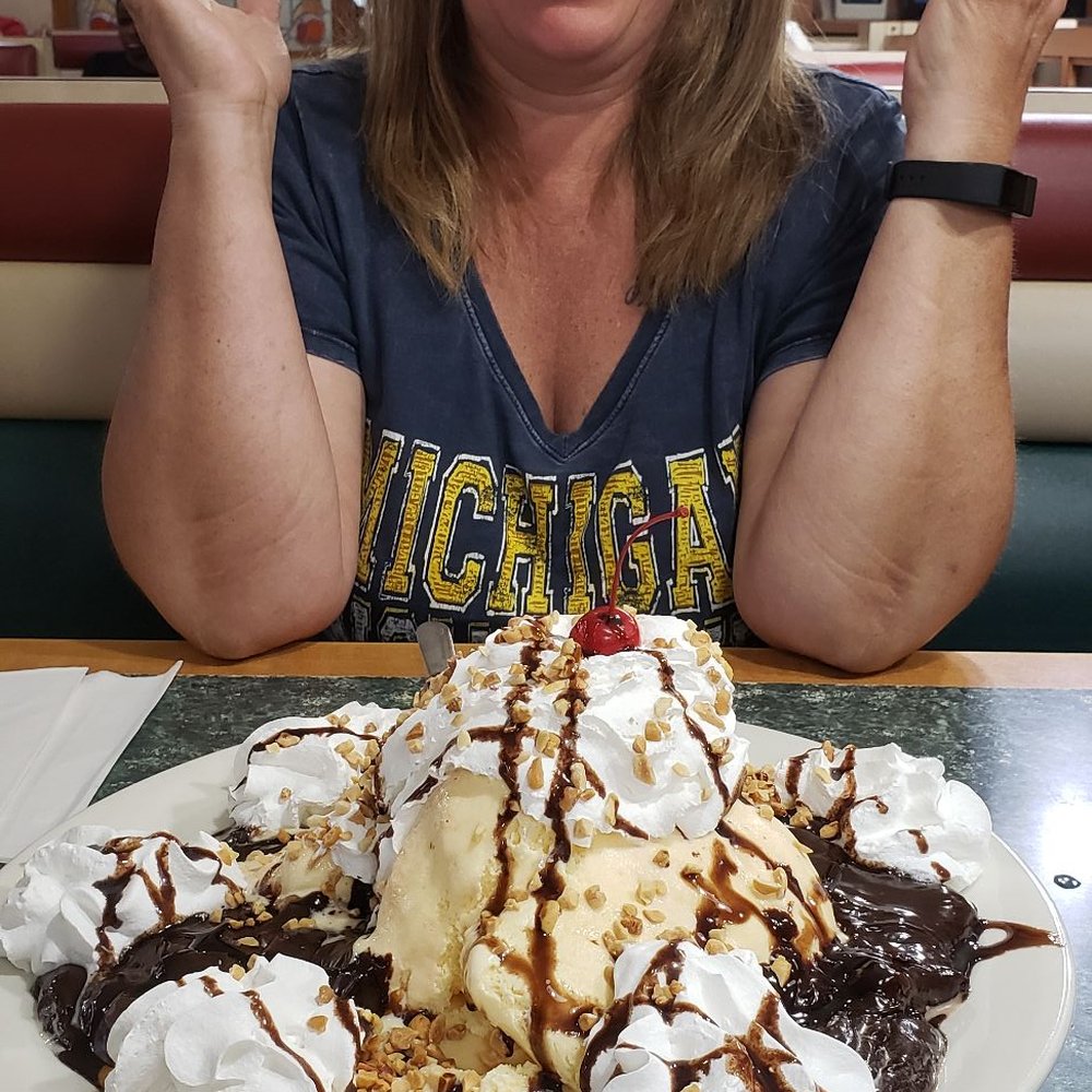 Tony's I-75 Restaurant - Monster sized ice cream sundaes!!! - Diners Near Me - Birch Run, Michigan Tony's I-75 Restaurant - Monster sized ice cream sundaes!!! - Diners Near Me - Birch Run, Michigan