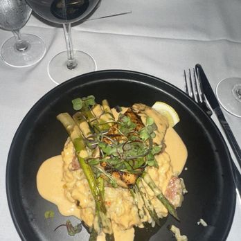 CQ's Restaurant Harbourtown - Mahi mahi special - French Near Me - Hilton Head Island, South Carolina
