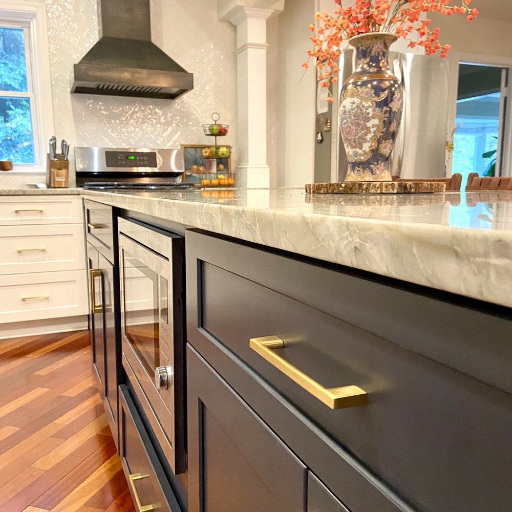 KBR Kitchen and Bath - a kitchen island with marble countertops - General Contractors Near Me - Fairfax, Virginia KBR Kitchen and Bath - a kitchen island with marble countertops - General Contractors Near Me - Fairfax, Virginia