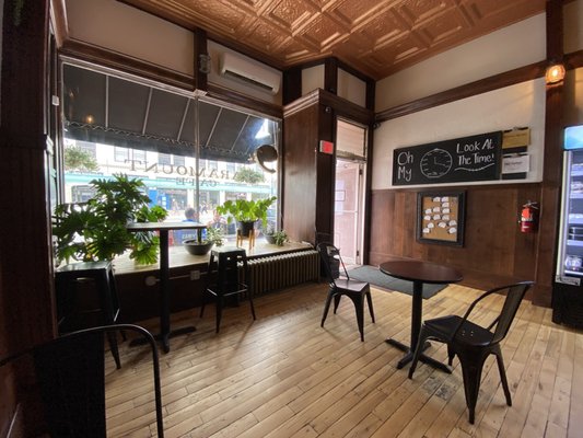 Paramount Cafe by null