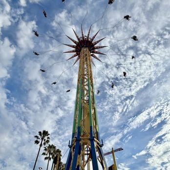 Six Flags Discovery Kingdom - Amusement Parks Near Me - Vallejo, California