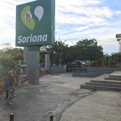 Soriana - Sign in front