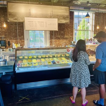 Owowcow Creamery - Ice Cream & Frozen Yogurt Near Me - Easton, Pennsylvania