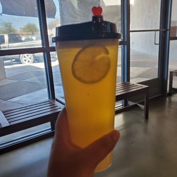 Bobaholic Milk Tea Lounge - Passionfruit green tea with aloe - Bubble Tea Near Me - Phoenix, Arizona