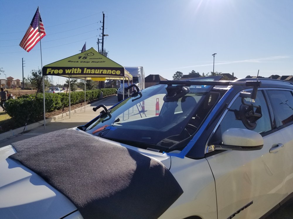 LIGHTNING AUTO GLASS SERVICES Updated September 2024 28 Photos & 23