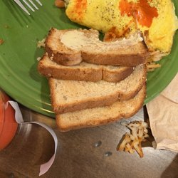 Tucker's - Veggie omelette