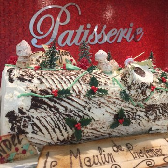 Le Moulin de Provence - The largest Buche I've ever seen. - Cafes Near Me - Ottawa, Ontario