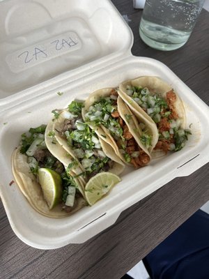 Tacos El Tajin Food Truck 1 by null