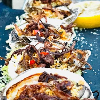 1606 Restaurant & Oyster Bar - Roasted Oysters - New American Near Me - Gloucester, Massachusetts