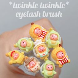 Egg Eyeye - twinkle twinkle eyelash brush for FREE!