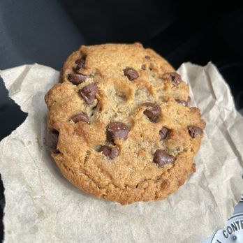 Orcas Hotel - Chocolate chip cookies (not seen but eaten ... oatmeal cookie.) - Hotels Near Me - Orcas, Washington