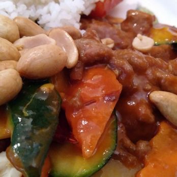 Sweet Mango - Kungpao beef - Burmese Near Me - San Jose, California