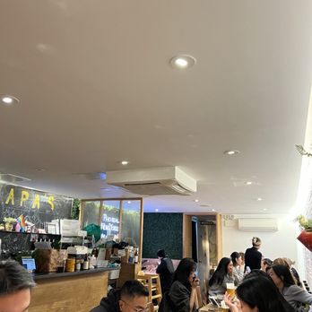 Cha Pa's Noodles And Grill - Interior - Vietnamese Near Me - New York, New York