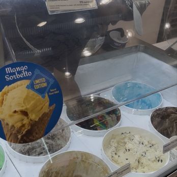 Kilwins Ice Cream - Chocolate - Fudge - Immediately welcomed and helped with dessert decision making, sharing samples and fan favorites without prompt. - Desserts Near Me - Cypress, Texas