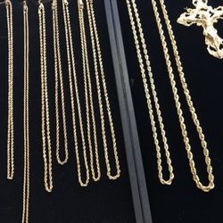 We have gold chains in stock! We can also order brand new custom chains at a reasonable price!