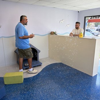 Shiny Paws - Very friendly staff - Pet Groomers Near Me - Gardena, California Shiny Paws - Very friendly staff - Pet Groomers Near Me - Gardena, California