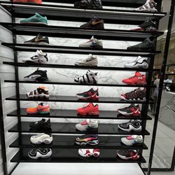 Shoe Palace