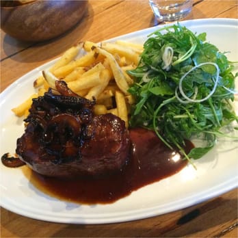 Plough Hotel - Porterhouse steak - Hotels Near Me - Footscray, VIC