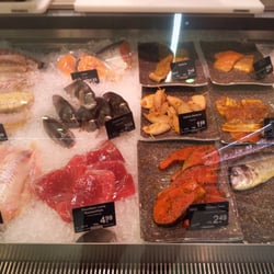 EDEKA Haller - Fischtheke
