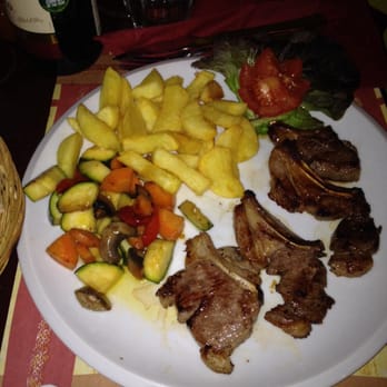 Vamos a Ver - Lams koteletten, perfect gegrild.... - Tapas Bars Near Me - Amsterdam, New Hampshire