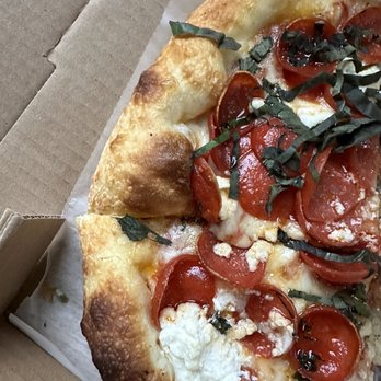 Happy Camper - Small Nadene pizza - Pizza Near Me - Chicago, Illinois