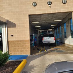 BlueWave Express Car Wash