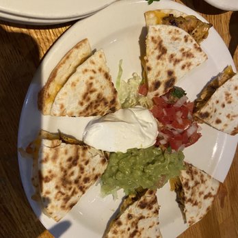 La Viña Mexican Grill - Chicken quesadilla - Mexican Near Me - Gaithersburg, Maryland La Viña Mexican Grill - Chicken quesadilla - Mexican Near Me - Gaithersburg, Maryland