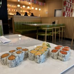 Spicy Salmon Roll