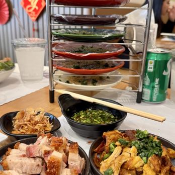 Quan Nhii - 1. Bnh t Heo Quay 10. Bn Tht G Nng - Vietnamese Near Me - Westminster, California