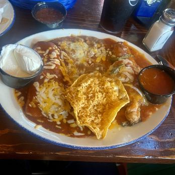 Casa De Pico - Combination 4 Chile Relleno, Cheese Enchilada, Guacamole and Bean Tostada - Mexican Near Me - La Mesa, California Casa De Pico - Combination 4 Chile Relleno, Cheese Enchilada, Guacamole and Bean Tostada - Mexican Near Me - La Mesa, California
