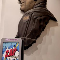 Bob Hope Bust (01/16/23). @Fly_BUR #Burbank #Airport #Traveling