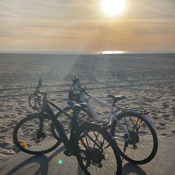 Boneshaker Electric Bikes - Bike Rentals Near Me - Venice, California