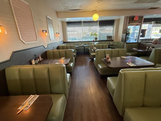 Toasted Bun Restaurant by null